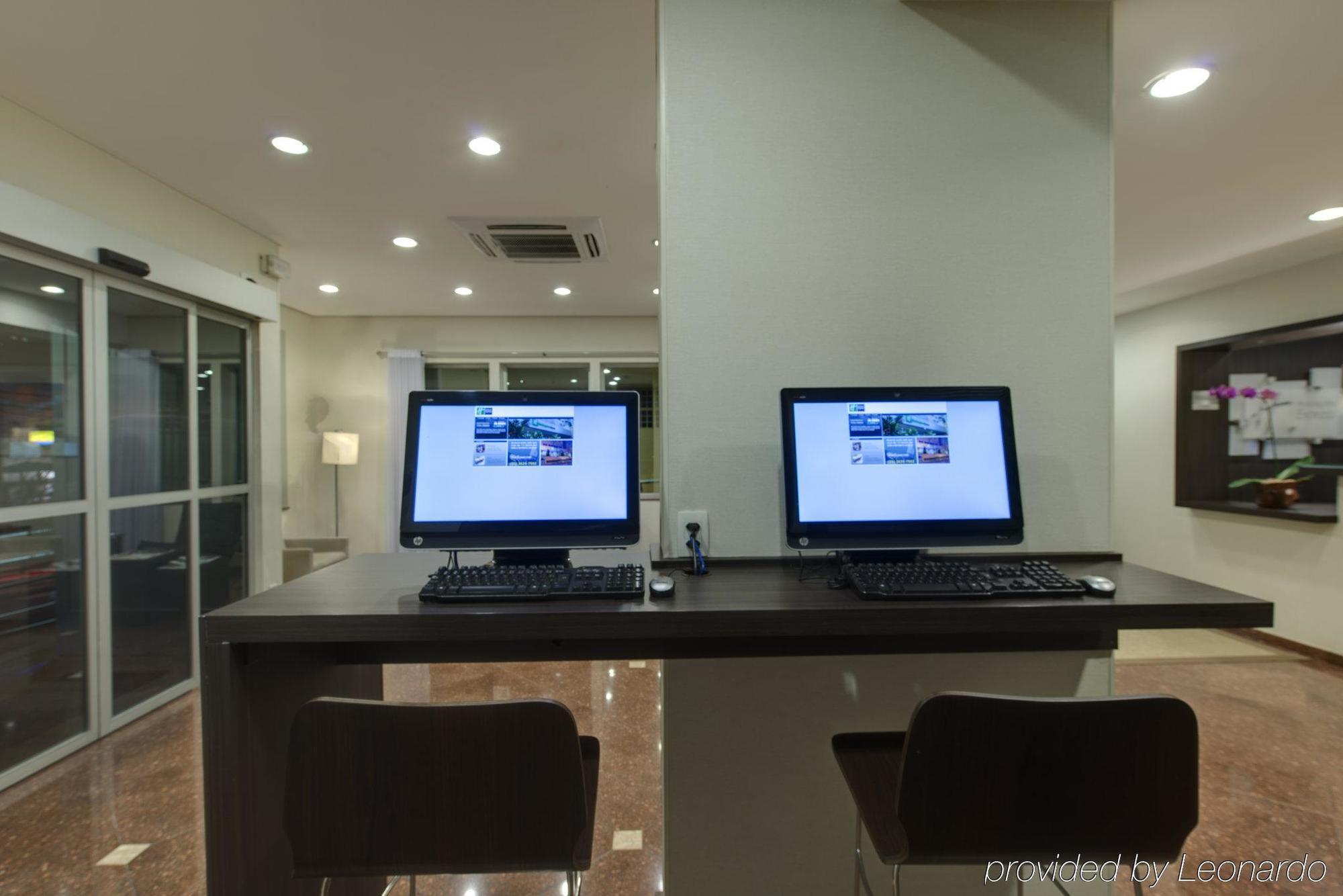 Holiday Inn Express Avenida Sumare เซาเปาโล ภายนอก รูปภาพ