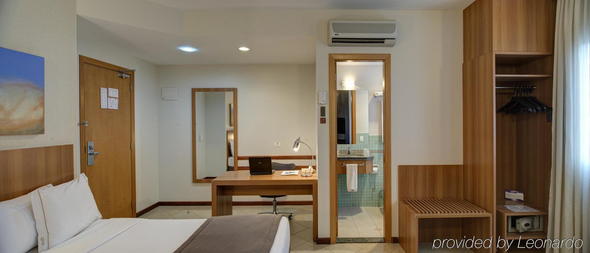 Holiday Inn Express Avenida Sumare เซาเปาโล ภายนอก รูปภาพ