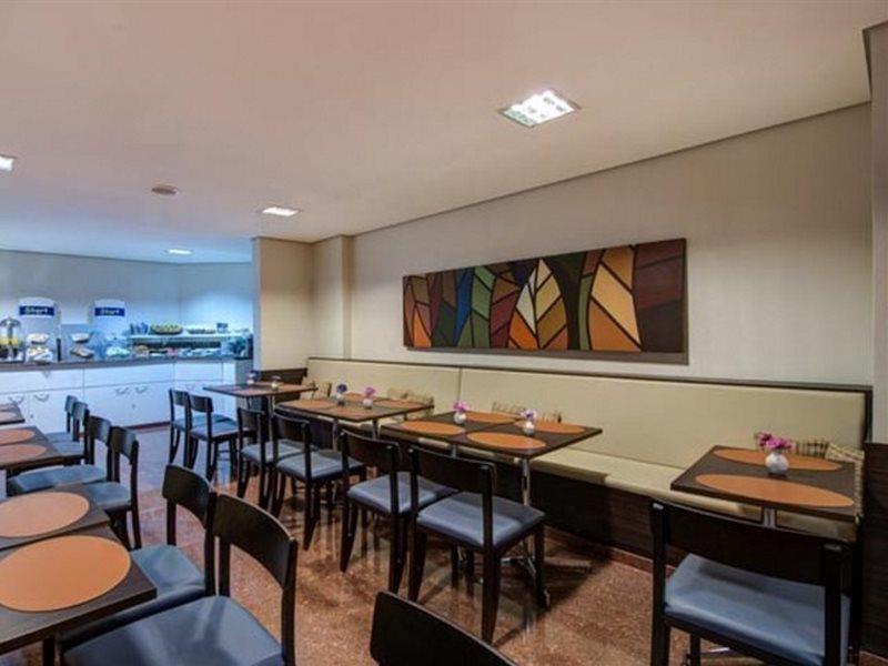 Holiday Inn Express Avenida Sumare เซาเปาโล ภายนอก รูปภาพ