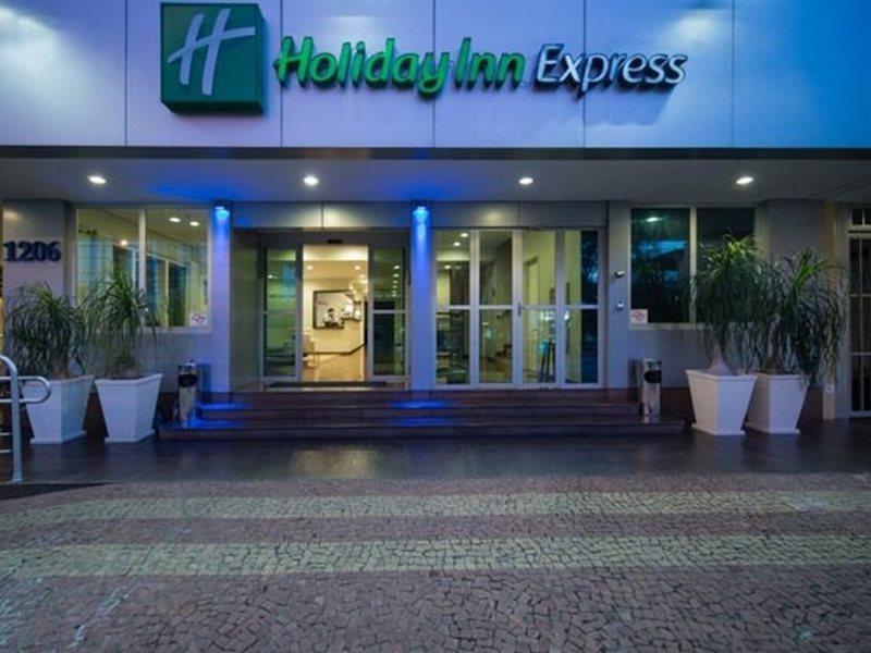 Holiday Inn Express Avenida Sumare เซาเปาโล ภายนอก รูปภาพ